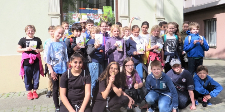 Klasse 5c bei Buchhandlung Fiehn